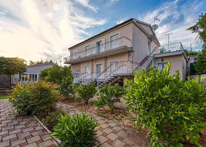 아파트 Keri 로비니